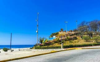 puerto escondido oaxaca mexico 2023 Sol strand sand människor surfare vågor palmer puerto escondido Mexiko. foto