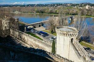 de befäst stad av avignon på de franska provence foto