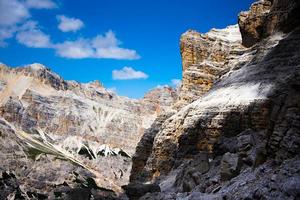 toppar av dolomiterna foto