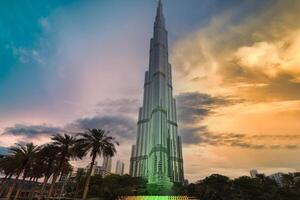 uae, dubai panorama- horisont se av stad stadens centrum och dubai köpcenter foto