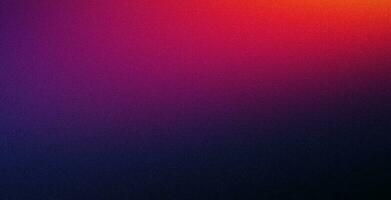 mörk kornig lutning abstrakt bakgrund, röd orange lila lysande fläck ljus ljud textur effekt foto