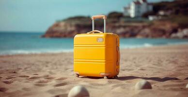 sommar resa och turism, gul resväska på en skön sandig strand. semester resa - ai genererad bild foto