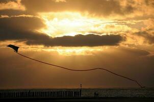 solnedgång på wangerooge ö foto