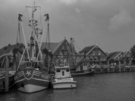 de hamn av neuharlingersiel foto