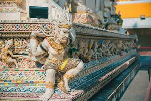 de arkitektur av wat pariwas,,vacker tempel i bangkok eller, tempel i thailand. foto