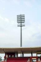 cricket stadion översvämning lampor poler på delhi, Indien, cricket stadion lampor foto