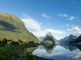 milford ljud, sydland, ny zealand foto