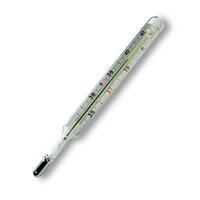 medicinsk termometer isolerat på vit bakgrund för hälsa begrepp. foto