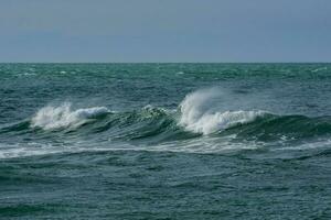vågor i de hav, patagonien foto