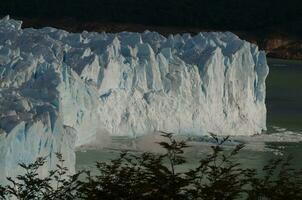 perito moreno glaciär, los glaciärer nationell parkera, santa cruz provins, patagonien argentina. foto