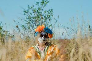 i Mexiko, människor fira de dag av de död- i färgrik kostymer foto