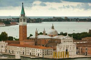 Venedig, en förhäxande stad i Italien, full av historia och medeltida arkitektur. foto