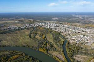 rio neger landskap i patagonien, godkänd genom de stad av allmän conesa, argentina. foto