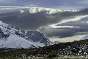 berg landskap miljö, torres del paine nationell parkera, patagonien, Chile. foto