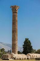 ruiner av de tempel av olympier zeus också känd som de olympieion på de Centrum av de aten stad i grekland foto