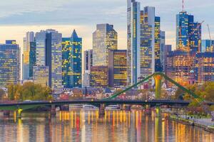 stadens centrum frankfurt stad horisont, stadsbild av Tyskland foto