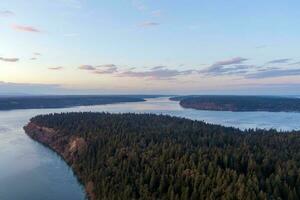 de tacoma narrows på solnedgång foto