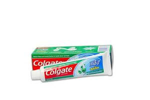 ubon ratchathani, thailand-nov 04, 2020 colgate är en varumärke av tandkräm salt ört- kalcium och fluorid produceras förbi colgate-palmolive. foto