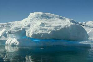 paradis bukt glaciärer och berg, antarktisk halvö, antartica.. foto