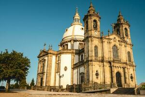 fristad av vår lady av sameiro, skön kyrka på topp av de kulle. braga portugal. juli 7 2023. foto