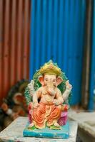 indisk herre ganesha staty, idoler av herre ganesh för kommande ganapati festival i Indien. foto