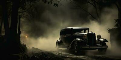 ai genererad. ai generativ. årgång retro klassisk bil på väg dimma dimma skog träd natur utomhus- mörk gotik skrämmande halloween vibe. grafisk konst foto