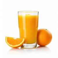 orange juice på vit bakgrund. generativ ai foto