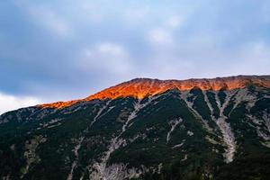 landskap med berg i Bulgarien foto