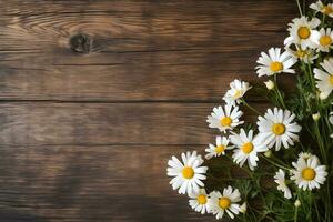 daisy blommor på trä- bakgrund, sommar kamomill platt lägga. alla hjärtans dag, kvinnor, mödrar dag, födelsedag eller bröllop begrepp. topp se. kopia Plats. genererad ai. foto