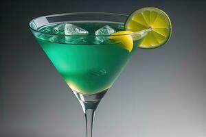 cocktail i en glas på en fast Färg bakgrund. ai generativ foto