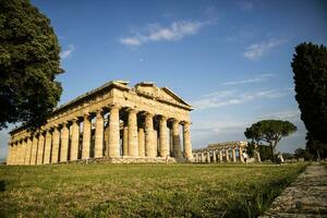 de gammal ruiner av paestum foto