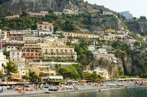 panorama- se av de by av positano neapel Italien foto