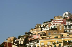 panorama- se av de by av positano neapel Italien foto