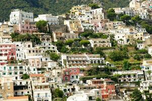 panorama- se av de by av positano neapel Italien foto