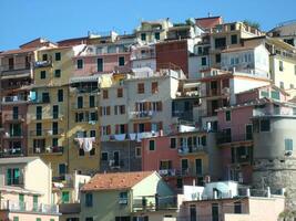 karakteristisk färgrik by av manarola liguria foto