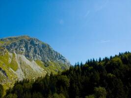 på de vägar av de apuan alps Italien foto