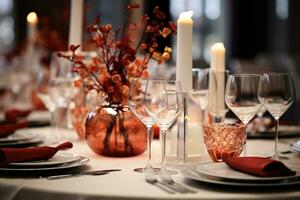 skön tabell miljö med blommor och ljus i restaurang, närbild, skön dekorerad tabell på restaurang. ljus bakgrund, ai genererad foto