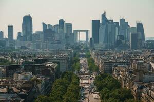 paris horisont från montparnasse torn och la försvar distrikt foto