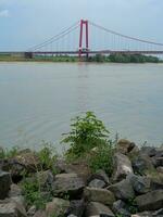 emmerich på de Rhen flod foto