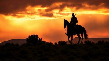 silhuett av en person i de solnedgång. silhuett av en cowboy under en härlig solnedgång. ai generativ foto