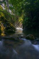 skön morgon- se indonesien panorama landskap irländare fält med skönhet Färg och himmel naturlig ljus foto