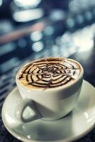 kaffe konst konstnärlig mönster på latte eller cappuccino foto