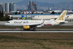 golf luft flygbuss a320 neo a9c-tb passagerare plan avresa på istanbul ataturk flygplats foto