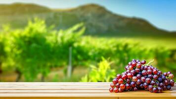 trä- tabell med färsk röd vindruvor och fri Plats på natur suddig bakgrund, vingård fält. genererad ai. foto