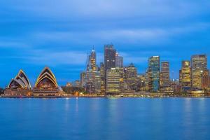 horisont av sydney på natten i australien foto