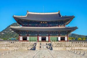 geunjeongjeon, huvudtronsalen i Gyeongbokgung-palatset i Seoul, Sydkorea foto