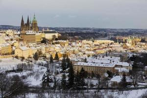 Prag stad med gotiskt slott, Tjeckien foto