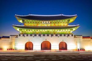 gwanghwamun, huvudporten till Gyeongbokgung-palatset i Seoul, Sydkorea