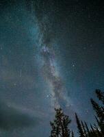 mjölkig sätt galax med starry i de natt himmel foto