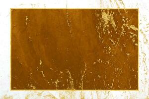 vit marmor rektangel utanför och brun marmor rektangel inuti med mineral guld och guld gräns på yta foto